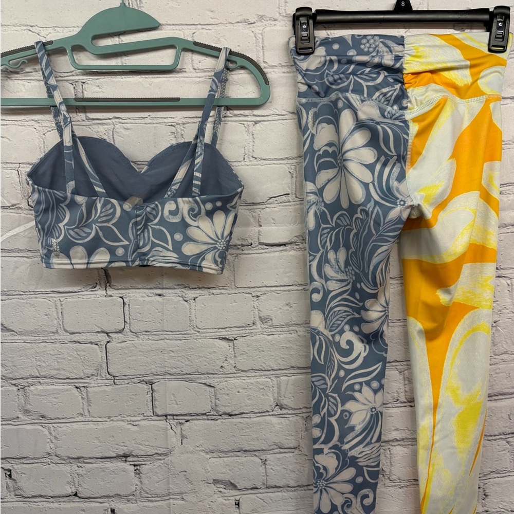 FP Movement by Free People Gray-Blue and Yellow Patterned Leggings Set - Picture 7 of 9